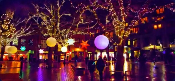 Winterfestival Terneuzen met verlichte bomen en lampionnen in het centrum